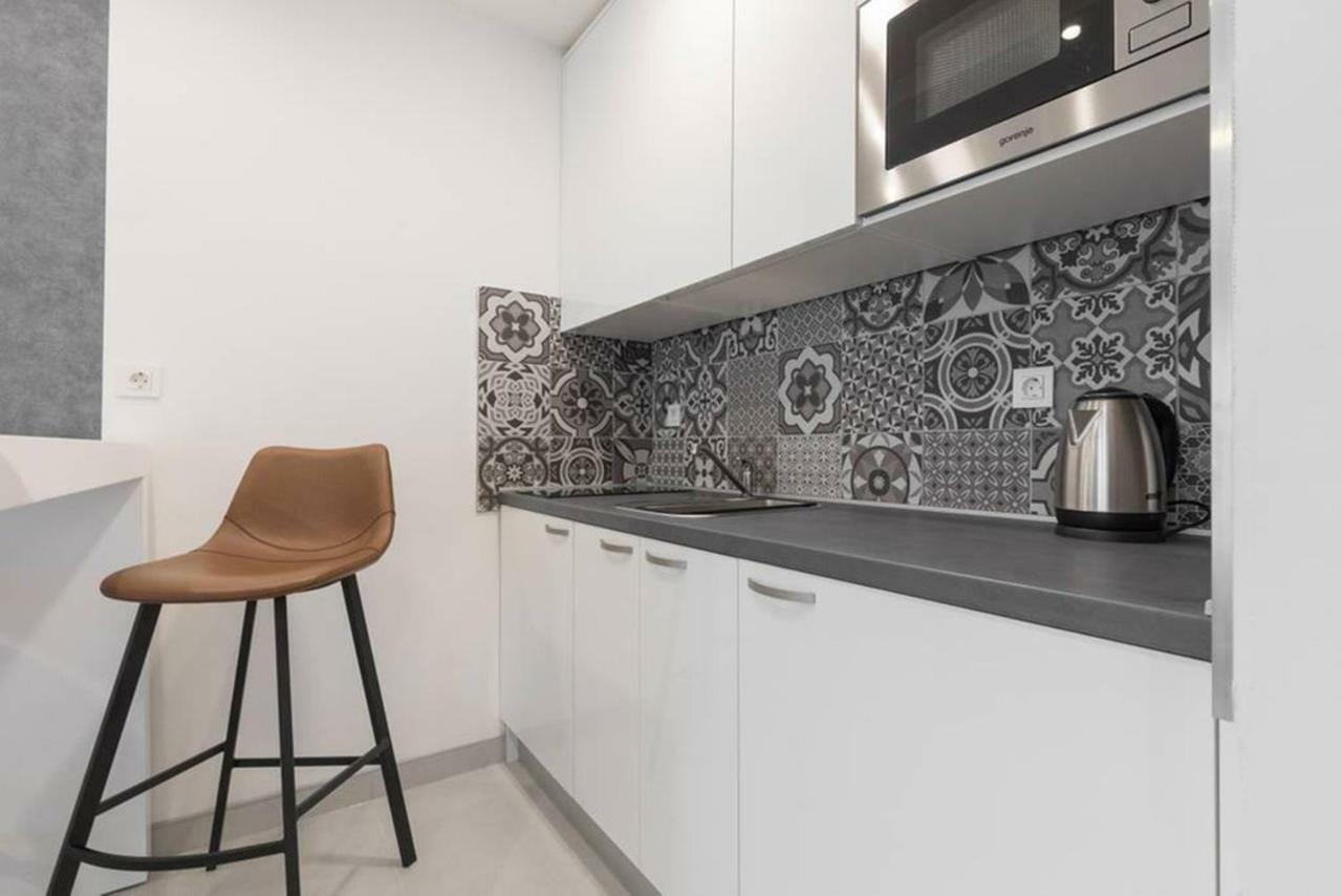 Апартаменты Penthouse "Sky 17" S Balkonom I Besplatnim Parkingom Загреб Экстерьер фото